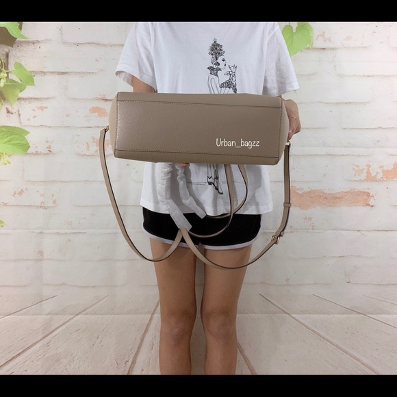 Michael Kors Kimberly Large 3 in 1 Large Tote - Picture 6 of 9